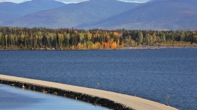 Mysterious Island Emerges and Disappears Again in British Columbia Lake