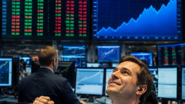 Market Recovery in Focus as Tech Giants and Micron Rebound |